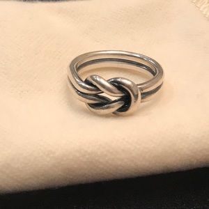 James Avery Lovers Knot Ring Size 6